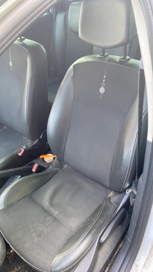 Image Siege avant gauche - RENAULT CLIO 3