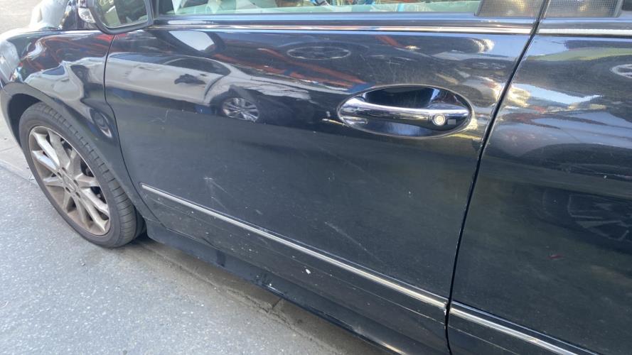 Image Porte avant gauche - MERCEDES CLASSE B 245