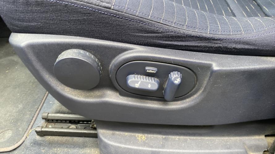 Image Siege avant gauche - RENAULT GRAND ESPACE 4