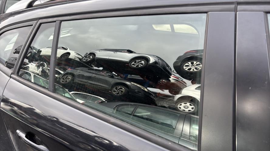 Image Vitre arriere droit - RENAULT MEGANE 3