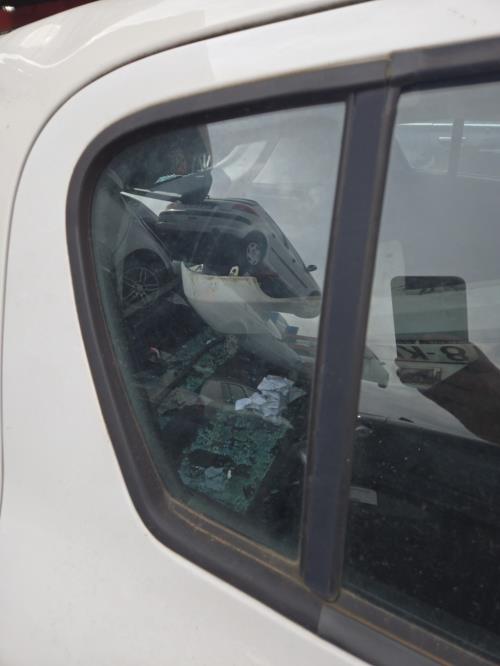 Image Custode arriere droit (porte) - HYUNDAI I 20 1