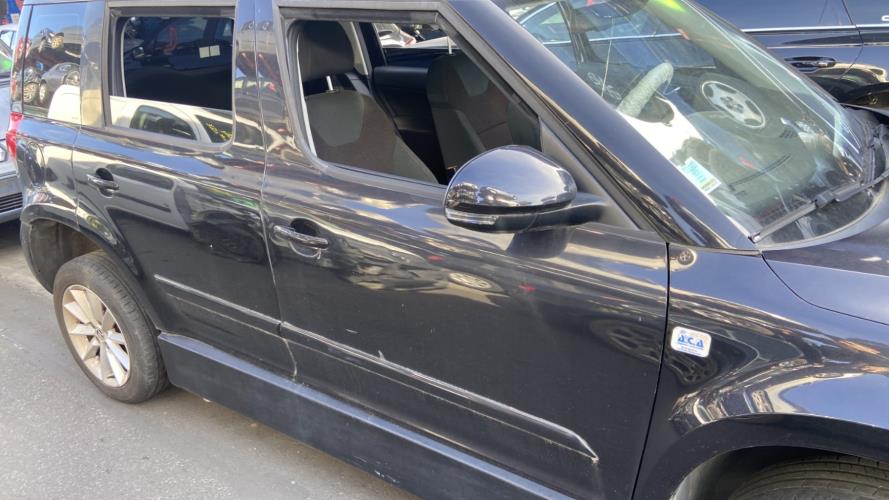 Image Porte avant droit - SKODA YETI