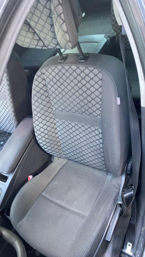 Image Siege avant droit - RENAULT GRAND SCENIC 3