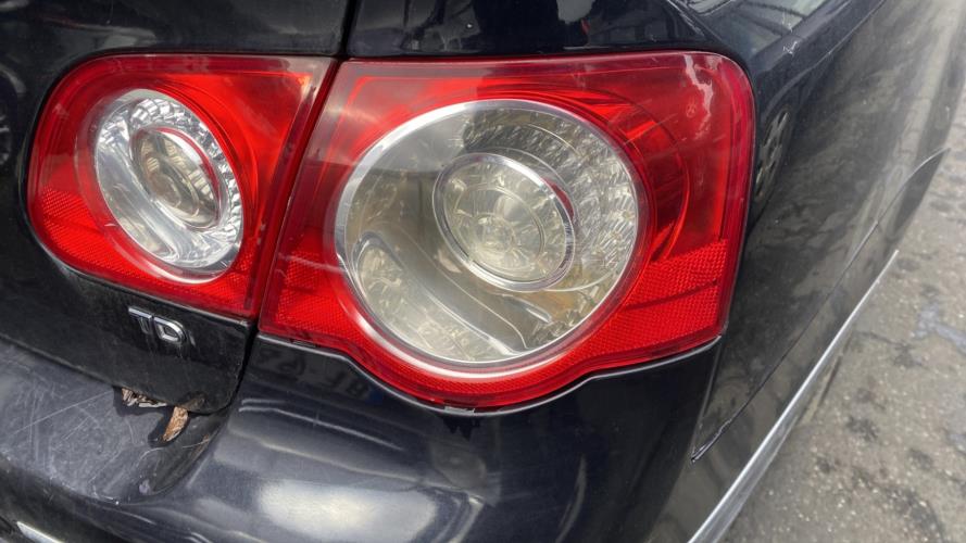 Image Feu arriere principal droit (feux) - VOLKSWAGEN PASSAT 5