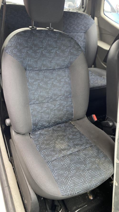Image Siege avant droit - RENAULT TWINGO 2
