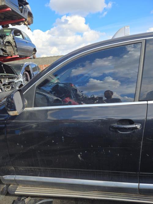 Image Vitre avant gauche - VOLKSWAGEN TOUAREG 1