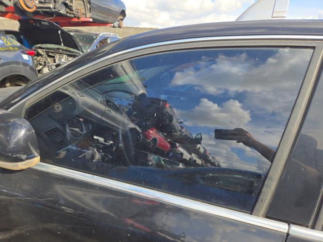 Image Vitre avant gauche - VOLKSWAGEN TOUAREG 1