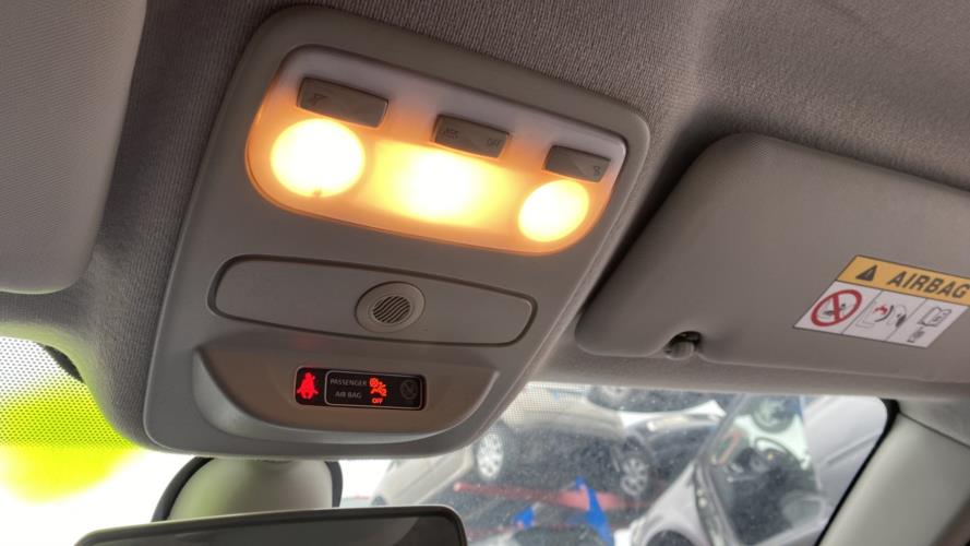 Image Eclairage de plafonnier - RENAULT CAPTUR 1