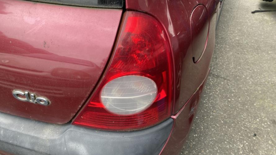 Image Feu arriere principal droit (feux) - RENAULT CLIO 2