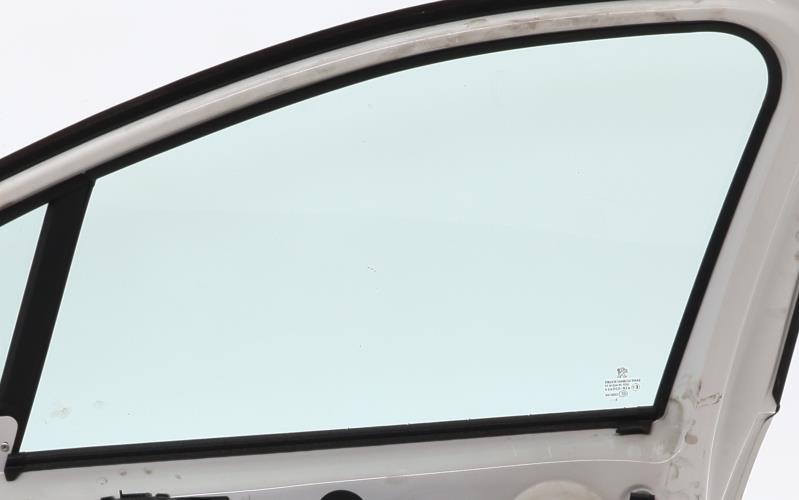 Image Vitre avant droit - PEUGEOT 208 1