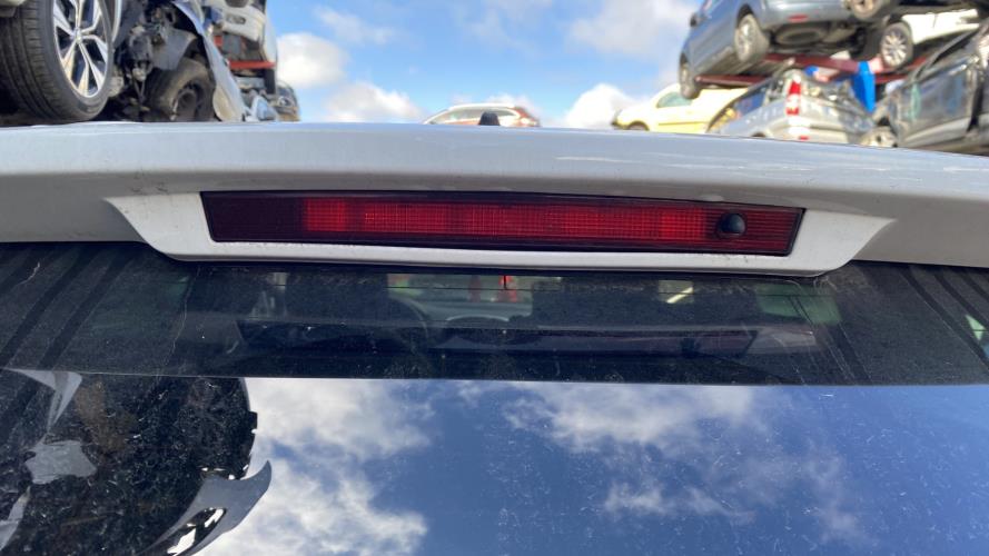 Image Feu arriere stop central - RENAULT CLIO 4