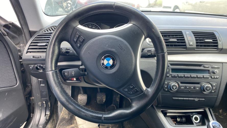 Image Tableau de bord - BMW SERIE 1 E81