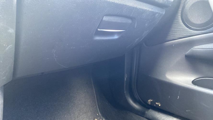 Image Boite a gants - BMW SERIE 1 E81