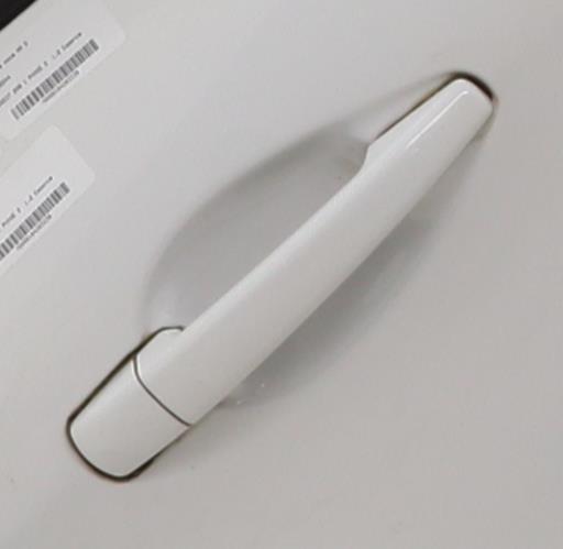 Image Poignee porte arriere droit - PEUGEOT 208 1