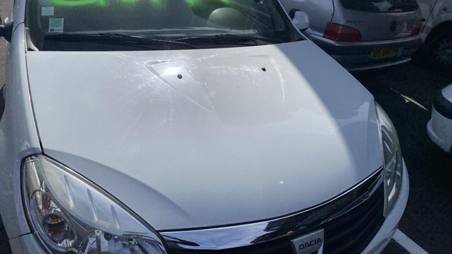 Image Capot - DACIA SANDERO 1