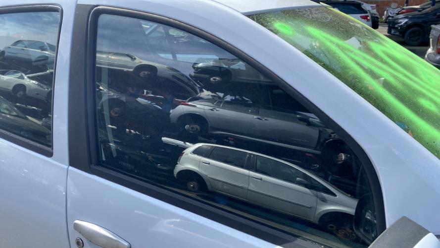 Image Porte avant droit - DACIA SANDERO 1