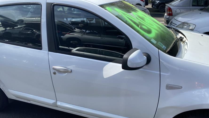 Image Porte avant droit - DACIA SANDERO 1