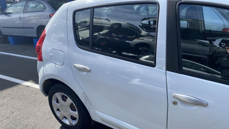 Image Porte arriere droit - DACIA SANDERO 1