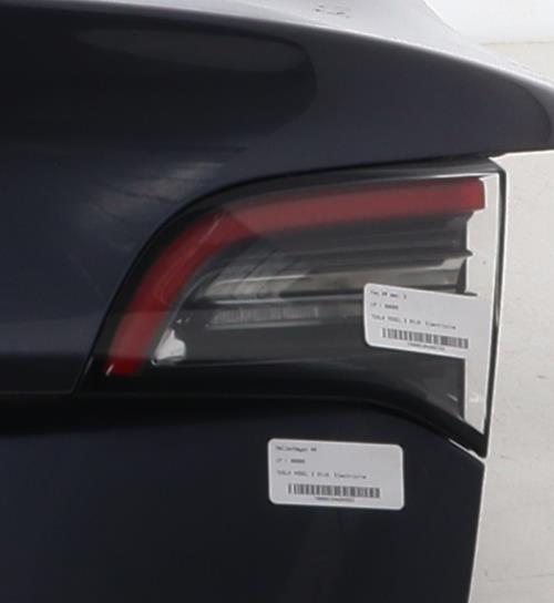 Image Feu arriere secondaire gauche (feux) - TESLA MODEL 3 5YJ3
