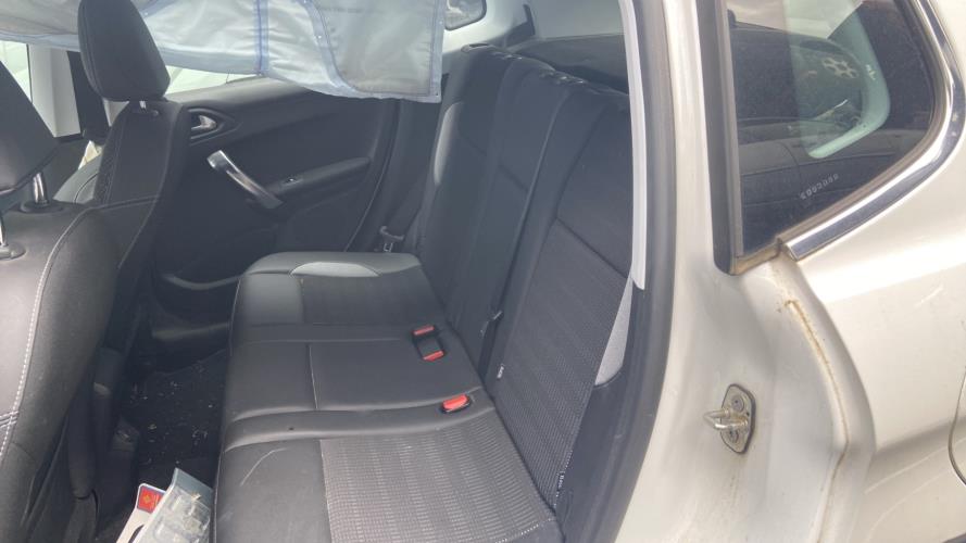 Image Banquette arriere - PEUGEOT 2008 1