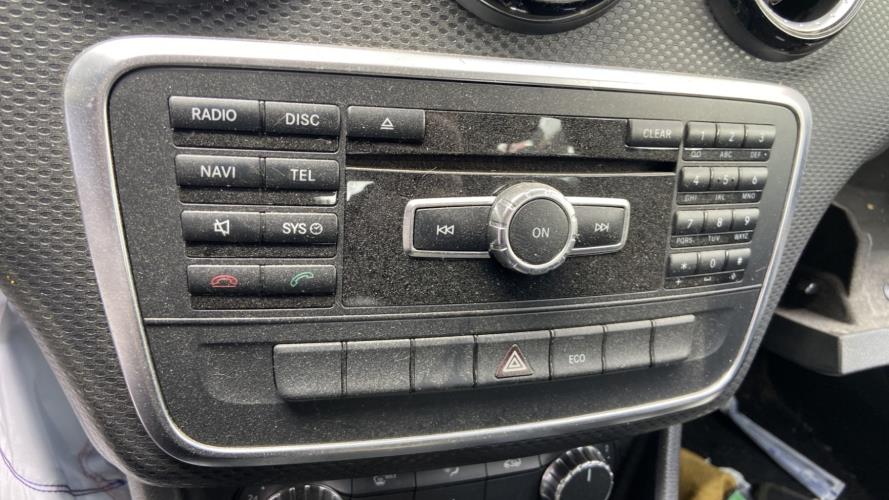 Image Autoradio d'origine - MERCEDES CLASSE A 176