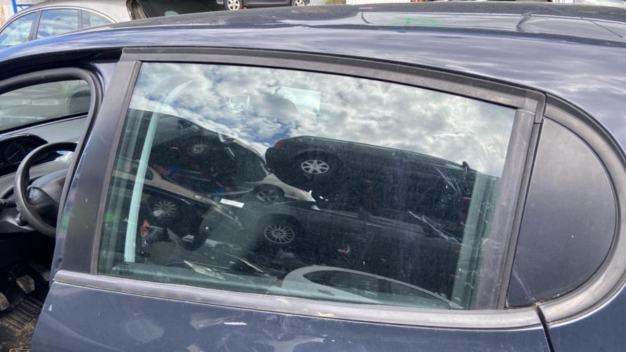 Image Vitre arriere gauche - PEUGEOT 208 1