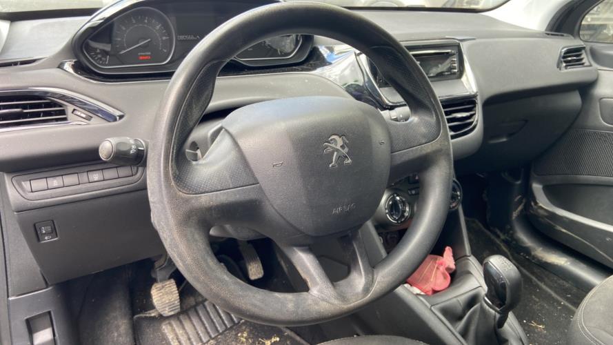 Image Volant - PEUGEOT 208 1