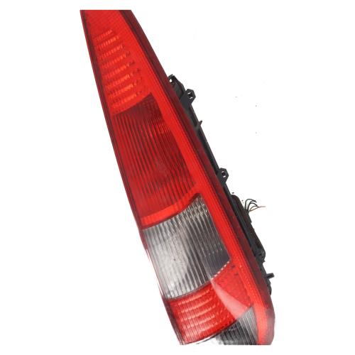 Image Feu arriere principal droit (feux) - FORD FIESTA 5