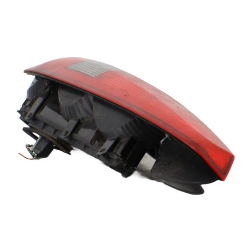 Image Feu arriere principal droit (feux) - FORD FIESTA 5