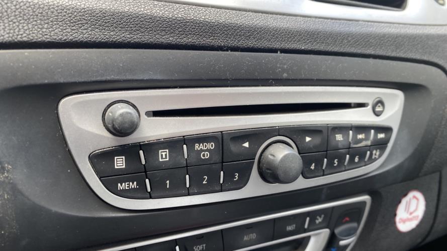 Image Autoradio d'origine - RENAULT SCENIC 3