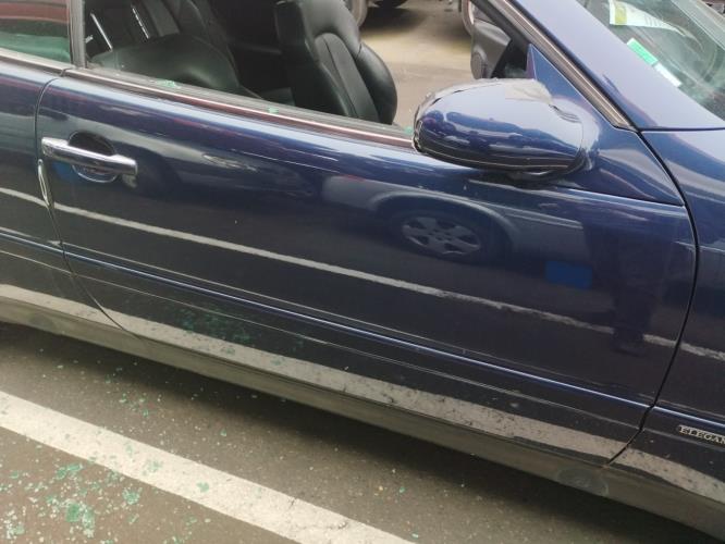 Image Porte avant droit - MERCEDES CLASSE CLK 208