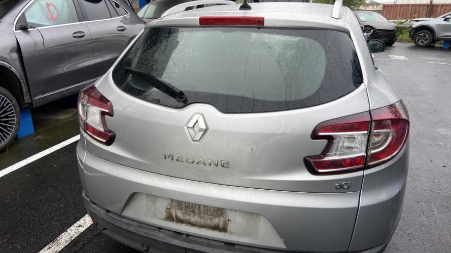 Image Pare choc arriere - RENAULT MEGANE 3