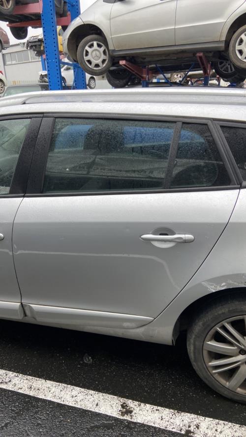 Image Porte arriere gauche - RENAULT MEGANE 3
