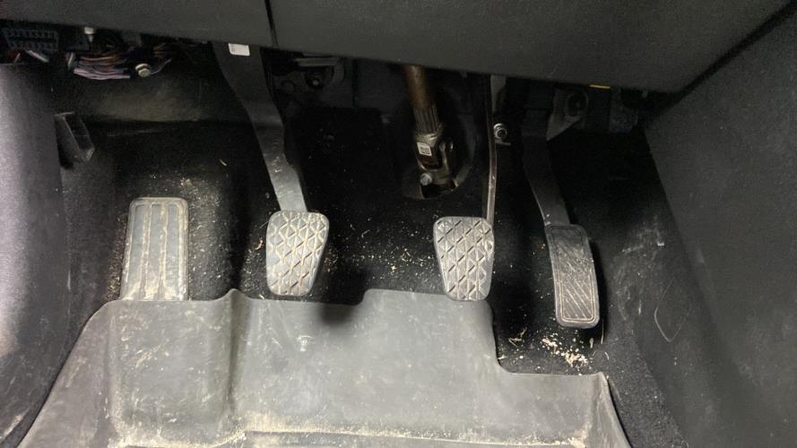 Image Pedale d'embrayage - FORD FIESTA 7