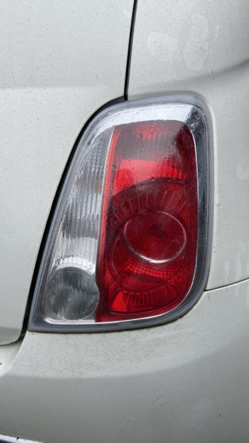 Image Feu arriere principal droit (feux) - FIAT 500 2