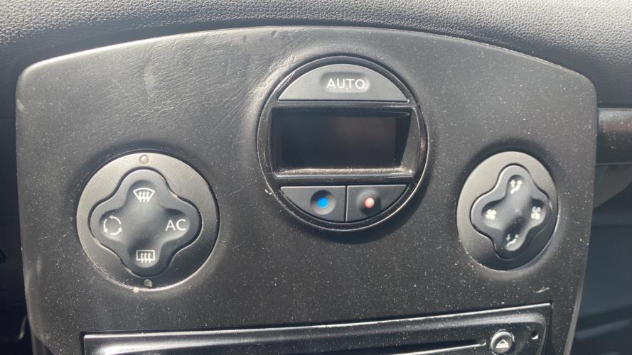 Image Commande chauffage - RENAULT CLIO 3