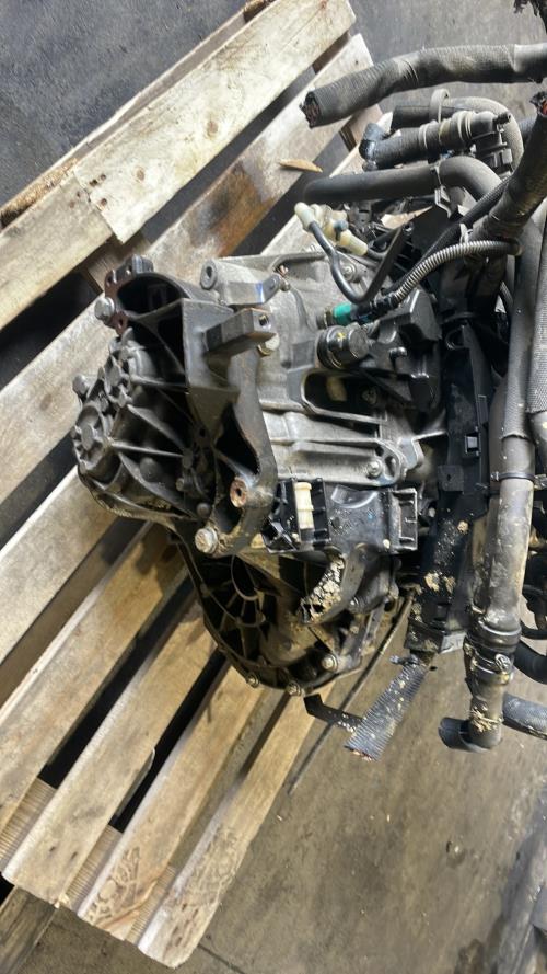 Image Boite de vitesses - NISSAN NV400
