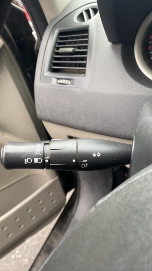 Image Com (Bloc Contacteur Tournant+Commodo Essuie Glace+Commodo Phare) - RENAULT MEGANE 2