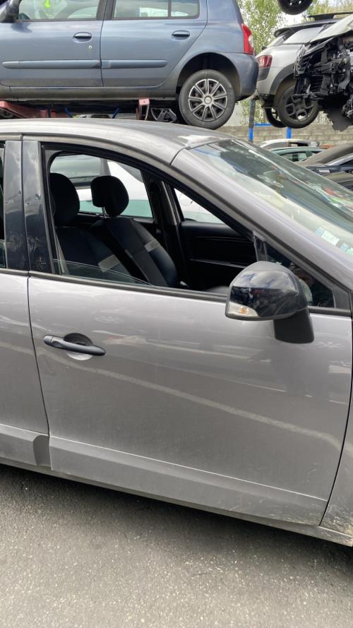 Image Porte avant droit - RENAULT SCENIC 3