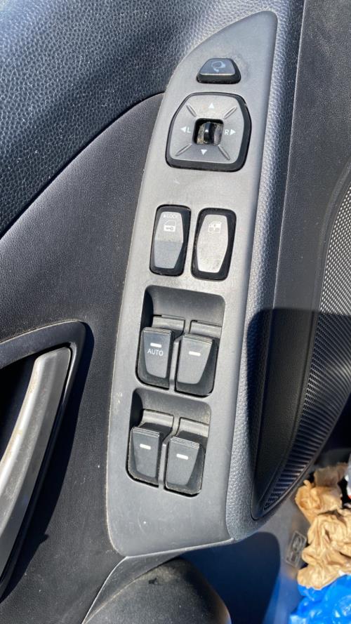 Image Interrupteur de leve vitre avant gauche - HYUNDAI IX 35