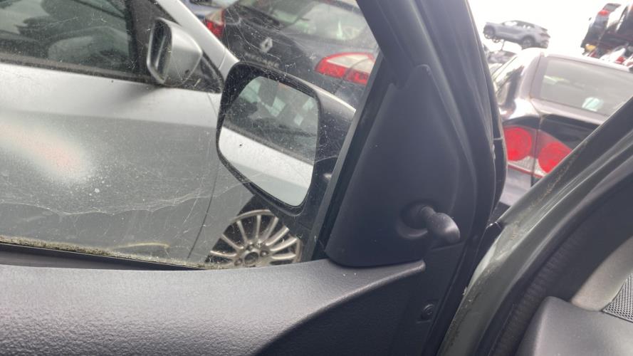 Image Retroviseur gauche - TOYOTA YARIS 1
