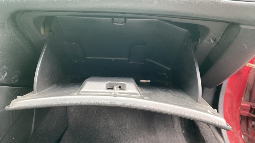 Image Boite a gants - FORD PROBE