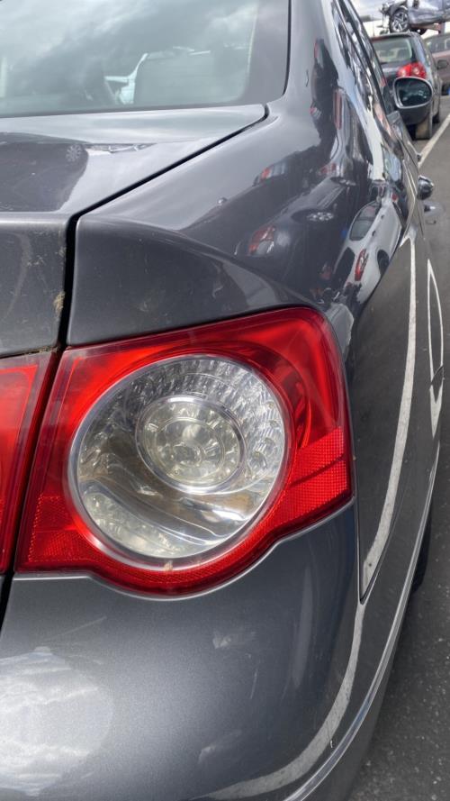 Image Feu arriere principal droit (feux) - VOLKSWAGEN PASSAT 5