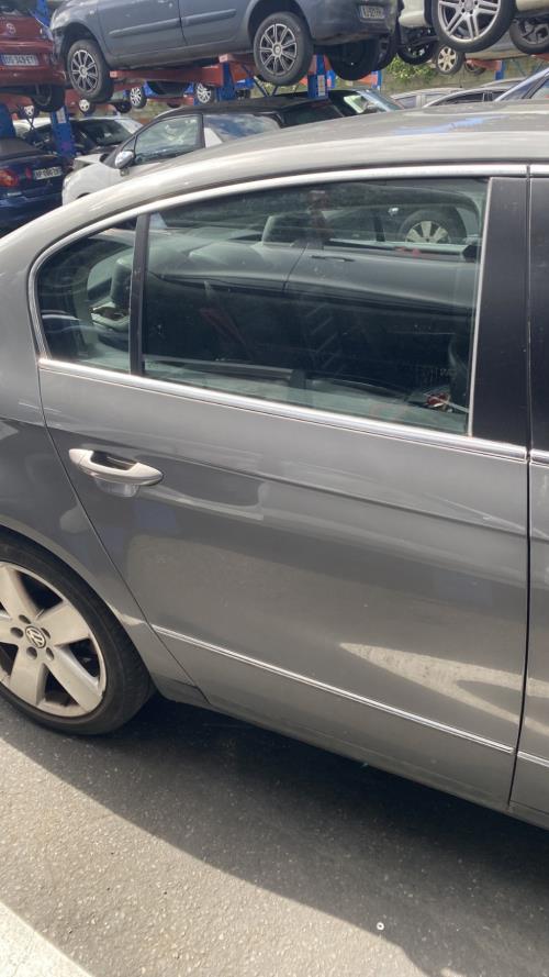 Image Porte arriere droit - VOLKSWAGEN PASSAT 5