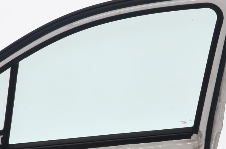Image Porte avant droit - SUZUKI SPLASH