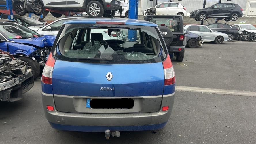 Image Feu arriere stop central - RENAULT GRAND SCENIC 2