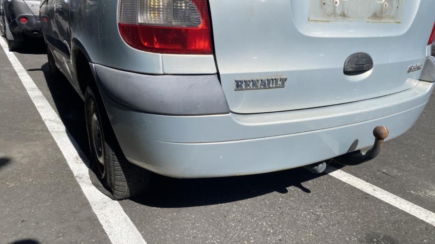Image Attelage (boule de remorquage) - RENAULT SCENIC 1