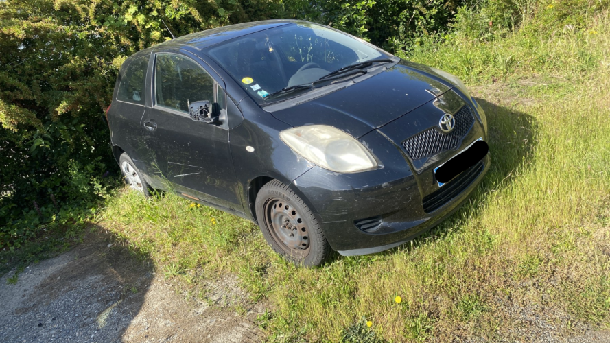 Image Aile avant droit - TOYOTA YARIS 2