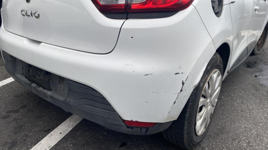 Image Pare choc arriere - RENAULT CLIO 4