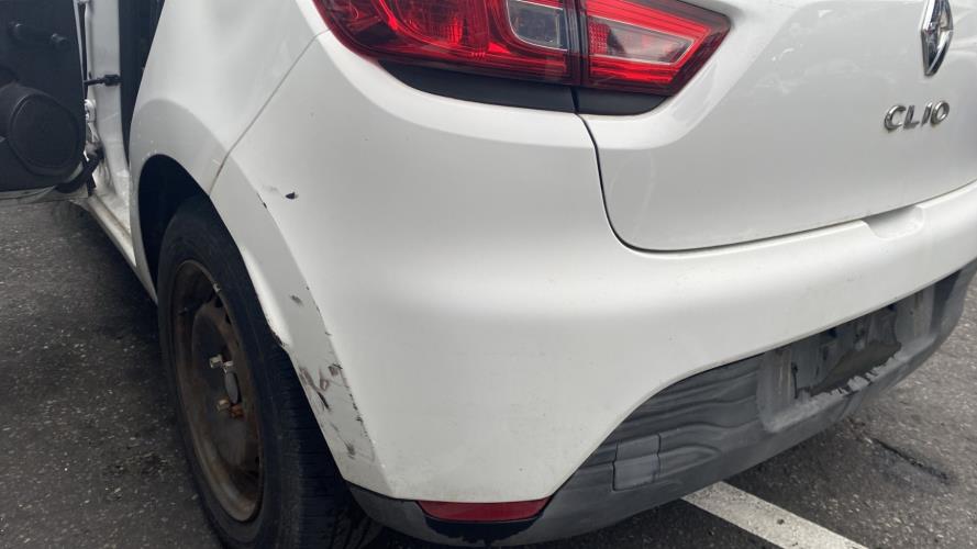 Image Pare choc arriere - RENAULT CLIO 4